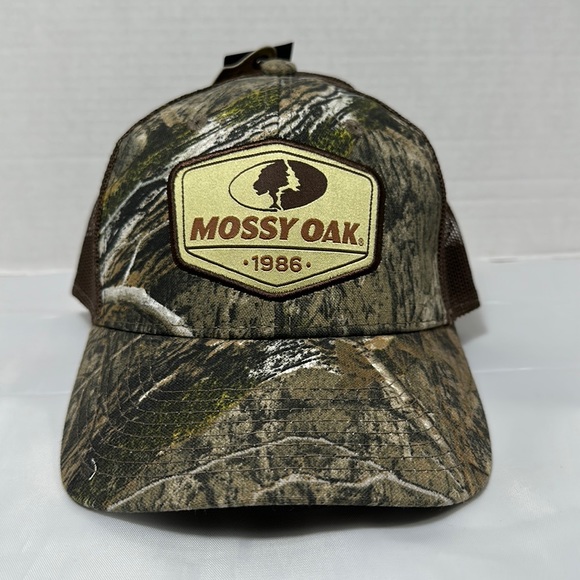 Mossy Oak Men’s Camo Trucker SnapBack Adjustable Hat - Picture 1 of 7